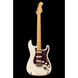 Fender Player Plus Stratocaster, Maple Fingerboard, Olympic Pearl Limited!