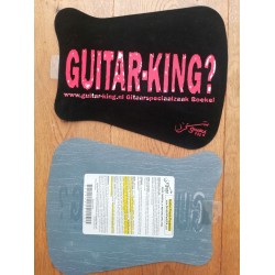 Scratch pad guitar finish protector met rood guitarking logo