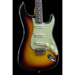 Fender Custom Shop 1963 Stratocaster Three Tone Sunburst
